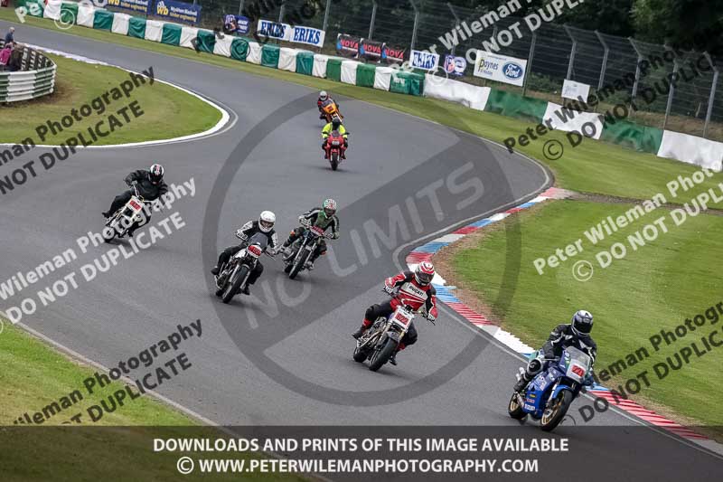 Vintage motorcycle club;eventdigitalimages;mallory park;mallory park trackday photographs;no limits trackdays;peter wileman photography;trackday digital images;trackday photos;vmcc festival 1000 bikes photographs